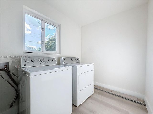 4021 NW 3rd Ter, Deerfield Beach, FL 33064