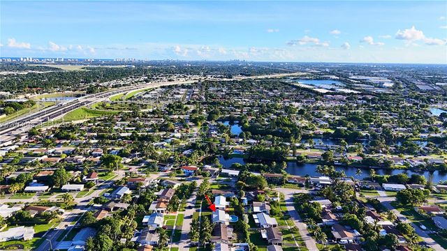4021 NW 3rd Ter, Deerfield Beach, FL 33064