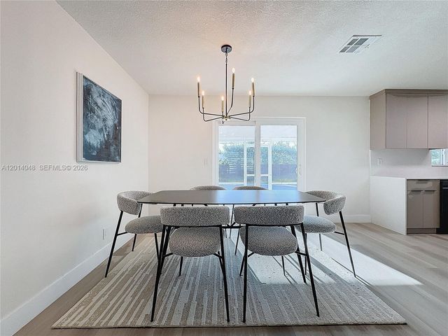 4021 NW 3rd Ter, Deerfield Beach, FL 33064