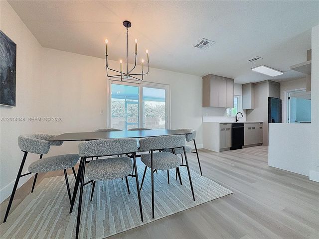4021 NW 3rd Ter, Deerfield Beach, FL 33064