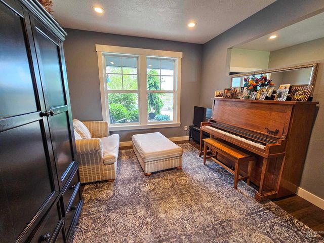 2211 Burrell Ave., Lewiston, ID 83501