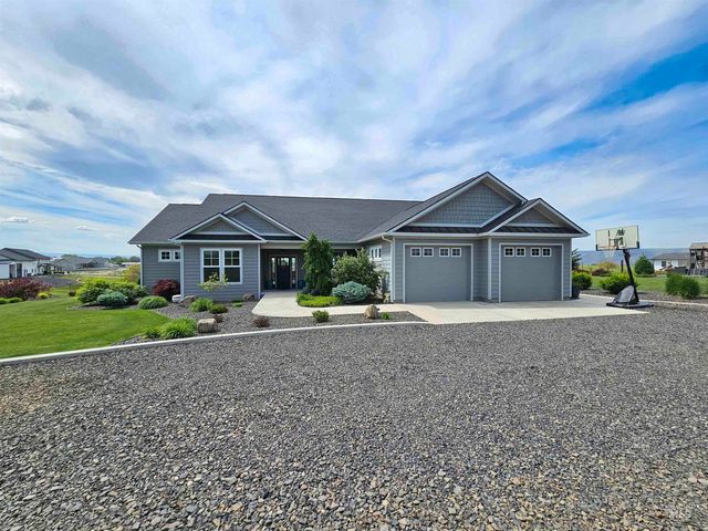 2211 Burrell Ave., Lewiston, ID 83501