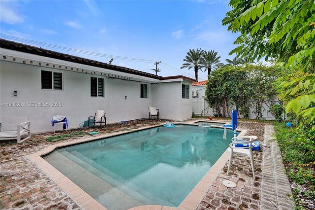 3784 Sheridan Avenue, Miami Beach, FL 33140