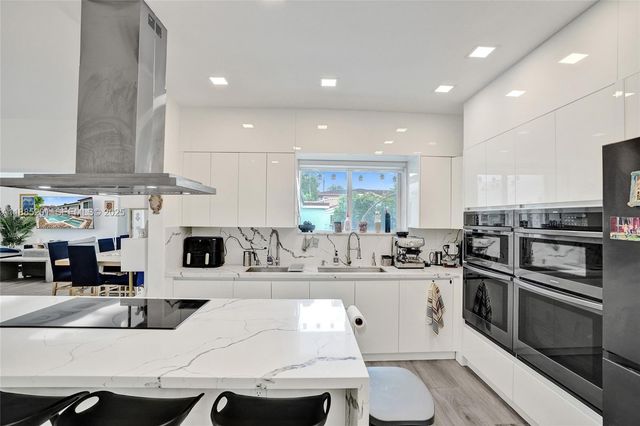 3784 Sheridan Avenue, Miami Beach, FL 33140