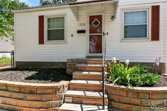 1338 Fairmount Court, St Louis, MO 63139