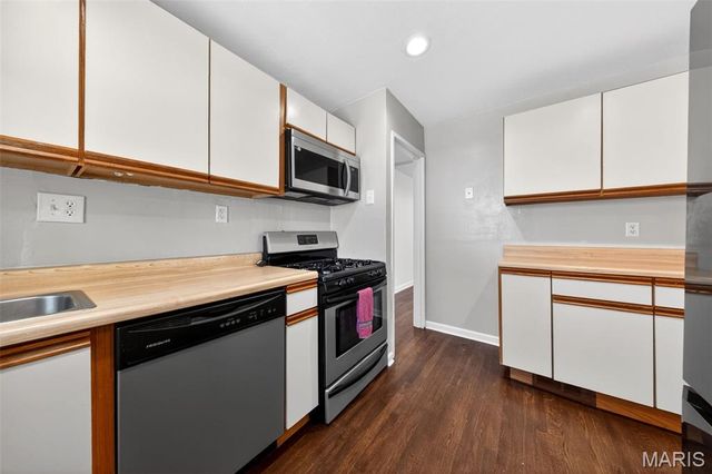 1338 Fairmount Court, St Louis, MO 63139