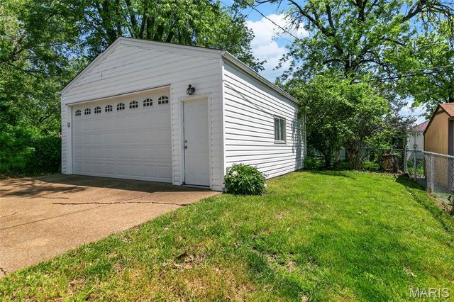1338 Fairmount Court, St Louis, MO 63139