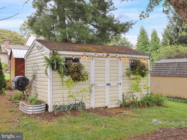 561 MILLCROSS RD, Lancaster, PA 17601
