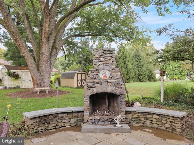 561 MILLCROSS RD, Lancaster, PA 17601