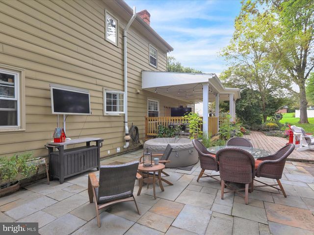 561 MILLCROSS RD, Lancaster, PA 17601