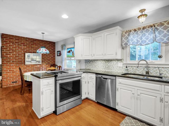561 MILLCROSS RD, Lancaster, PA 17601