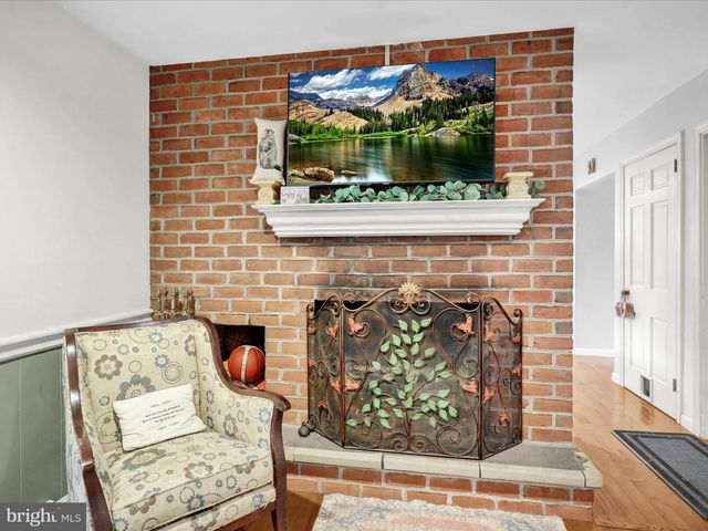 561 MILLCROSS RD, Lancaster, PA 17601