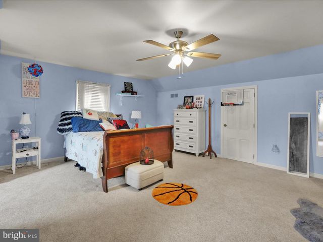 561 MILLCROSS RD, Lancaster, PA 17601