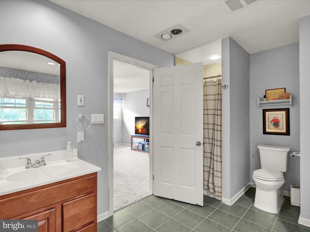 561 MILLCROSS RD, Lancaster, PA 17601