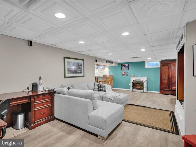 561 MILLCROSS RD, Lancaster, PA 17601