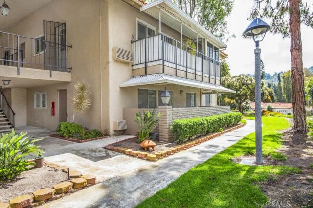 3280 San Amadeo A, Laguna Woods, CA 92637