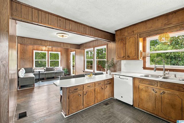 3674 HELENA ROAD, Helena, AL 35080