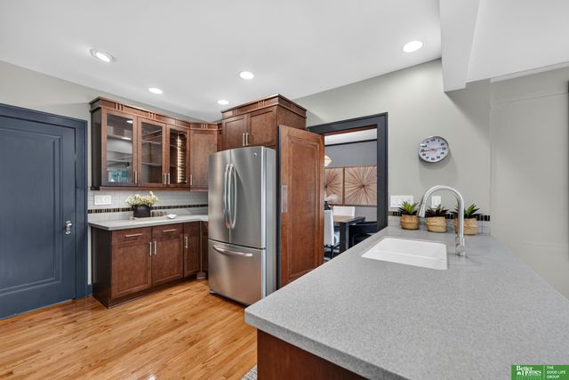 2010 N 54th Street, Omaha, NE 68104