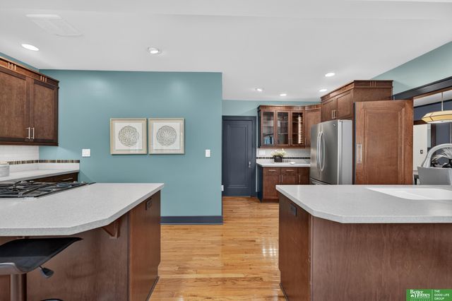 2010 N 54th Street, Omaha, NE 68104