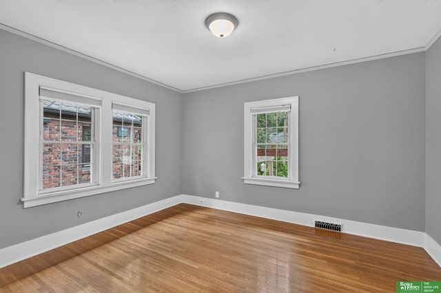 2010 N 54th Street, Omaha, NE 68104