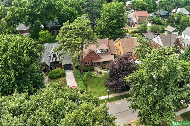 2010 N 54th Street, Omaha, NE 68104