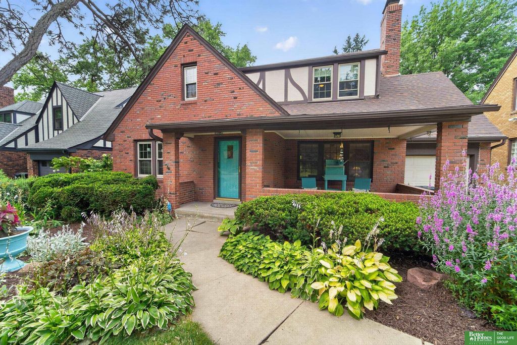 2010 N 54th Street, Omaha, NE 68104