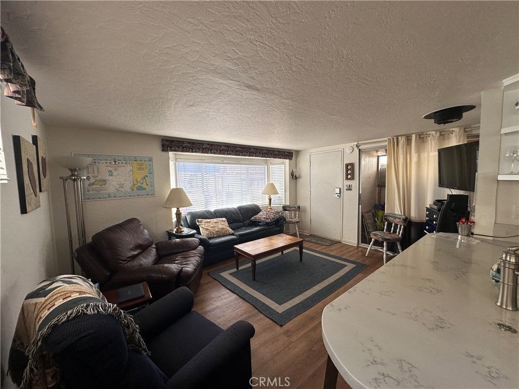 352 Eucalyptus, Avalon, CA 90704 — photo 4
