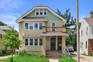 3013 N 57th STREET, Milwaukee, WI 53210