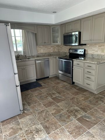 895 Padre Lane, Greenwood, IN 46143