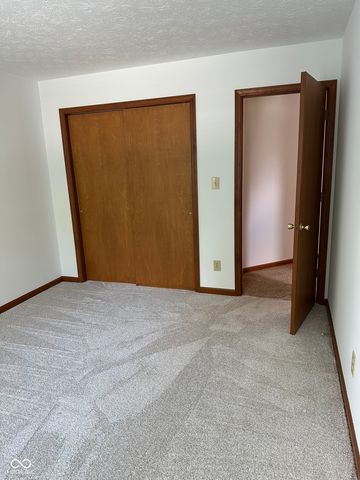895 Padre Lane, Greenwood, IN 46143