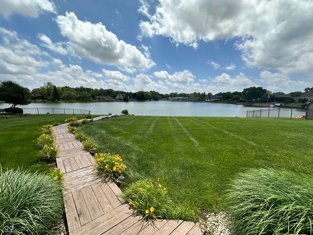 895 Padre Lane, Greenwood, IN 46143