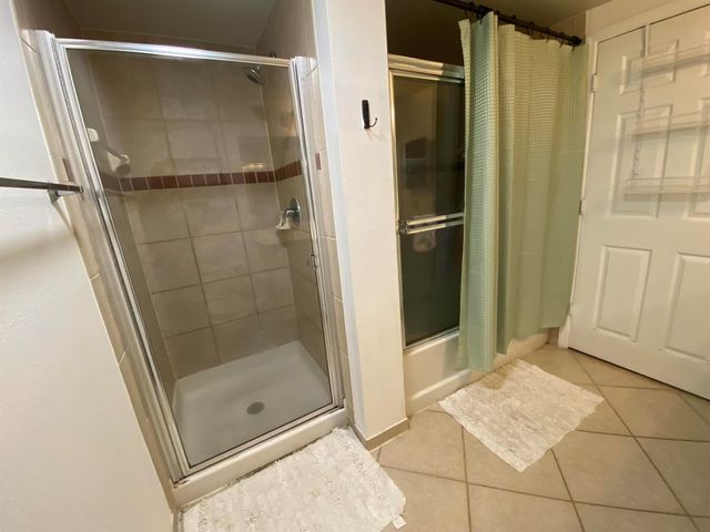 6511 Emerald Dunes Drive 208, West Palm Beach, FL 33411