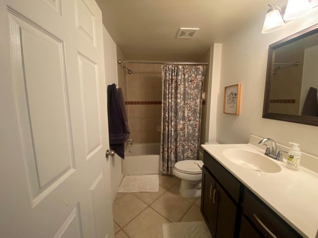 6511 Emerald Dunes Drive 208, West Palm Beach, FL 33411