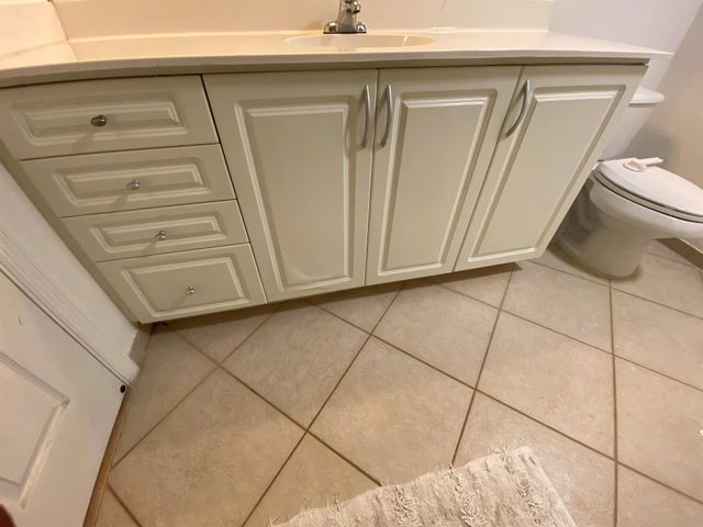 6511 Emerald Dunes Drive 208, West Palm Beach, FL 33411