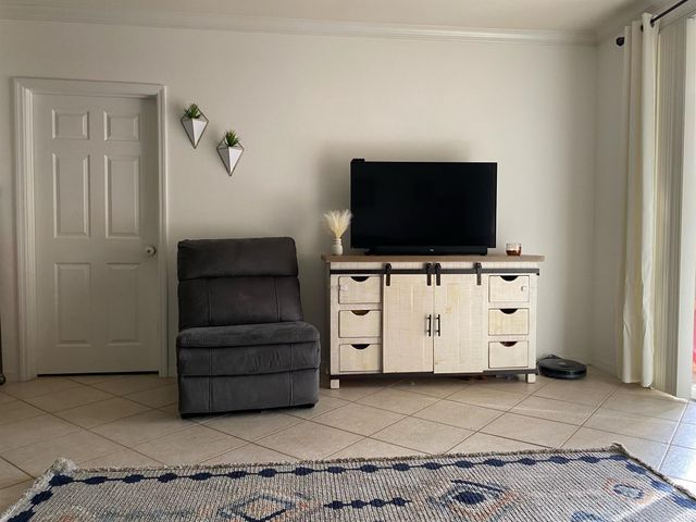 6511 Emerald Dunes Drive 208, West Palm Beach, FL 33411