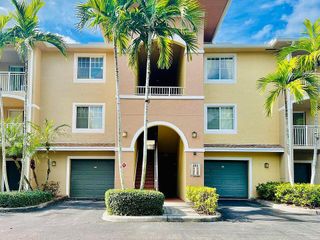 6511 Emerald Dunes Drive 208, West Palm Beach, FL 33411