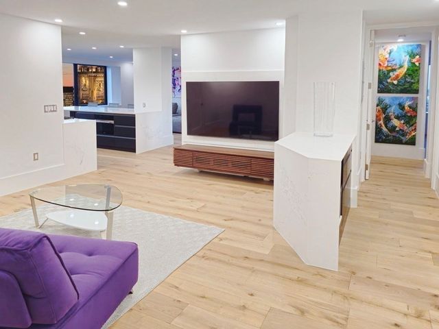 65 E India Row Penthouse B, Boston, MA 02110