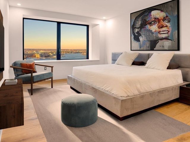 65 E India Row Penthouse B, Boston, MA 02110