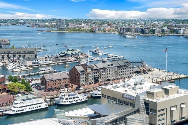 65 E India Row Penthouse B, Boston, MA 02110