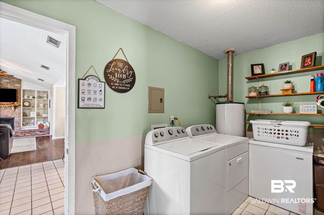 900 Smokerise Drive, Mobile, AL 36695