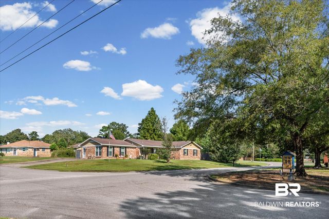 900 Smokerise Drive, Mobile, AL 36695