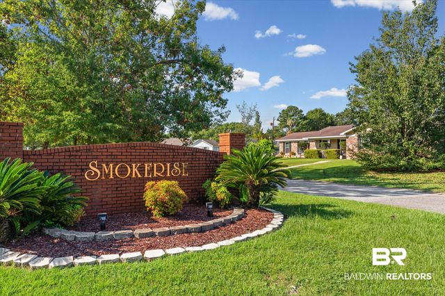 900 Smokerise Drive, Mobile, AL 36695
