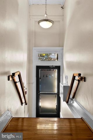 1121 WALNUT ST, Philadelphia, PA 19107