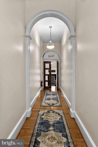 1121 WALNUT ST, Philadelphia, PA 19107