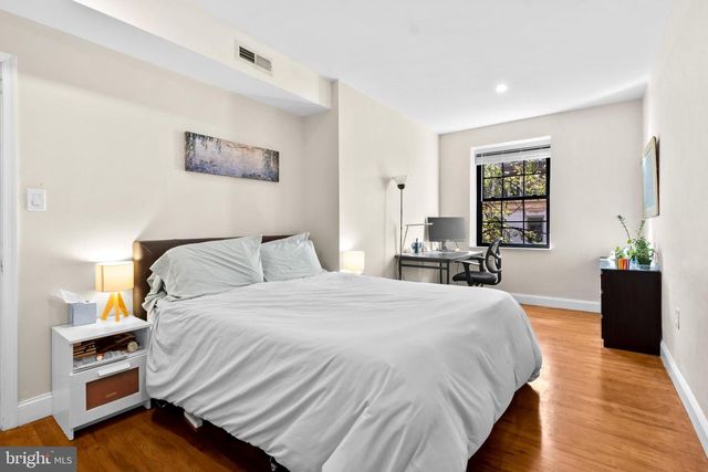 1121 WALNUT ST, Philadelphia, PA 19107