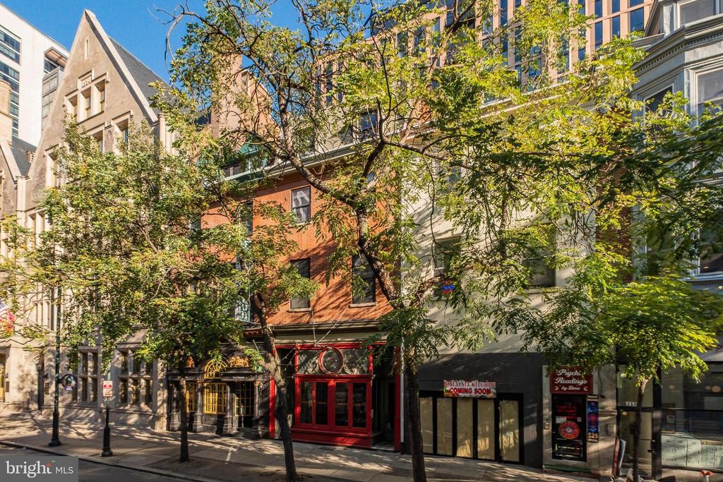 1121 WALNUT ST, Philadelphia, PA 19107