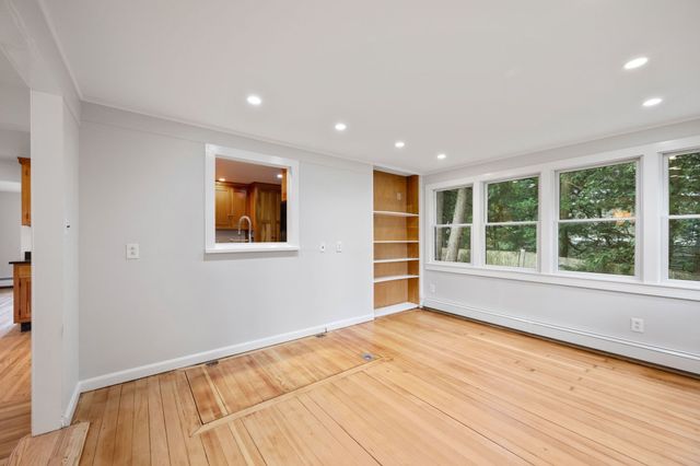 7 Gage Road, Wayland, MA 01778