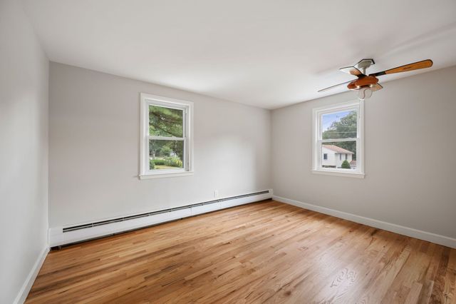 7 Gage Road, Wayland, MA 01778