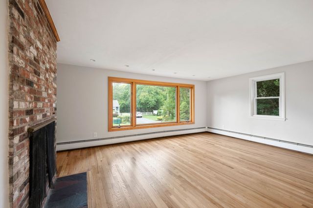 7 Gage Road, Wayland, MA 01778