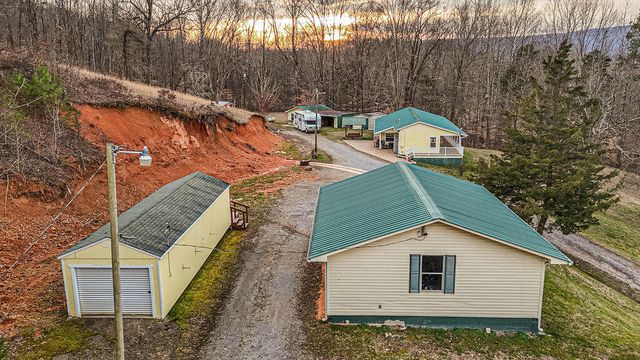 434 Valley Brook Trail, Whitwell, TN 37397